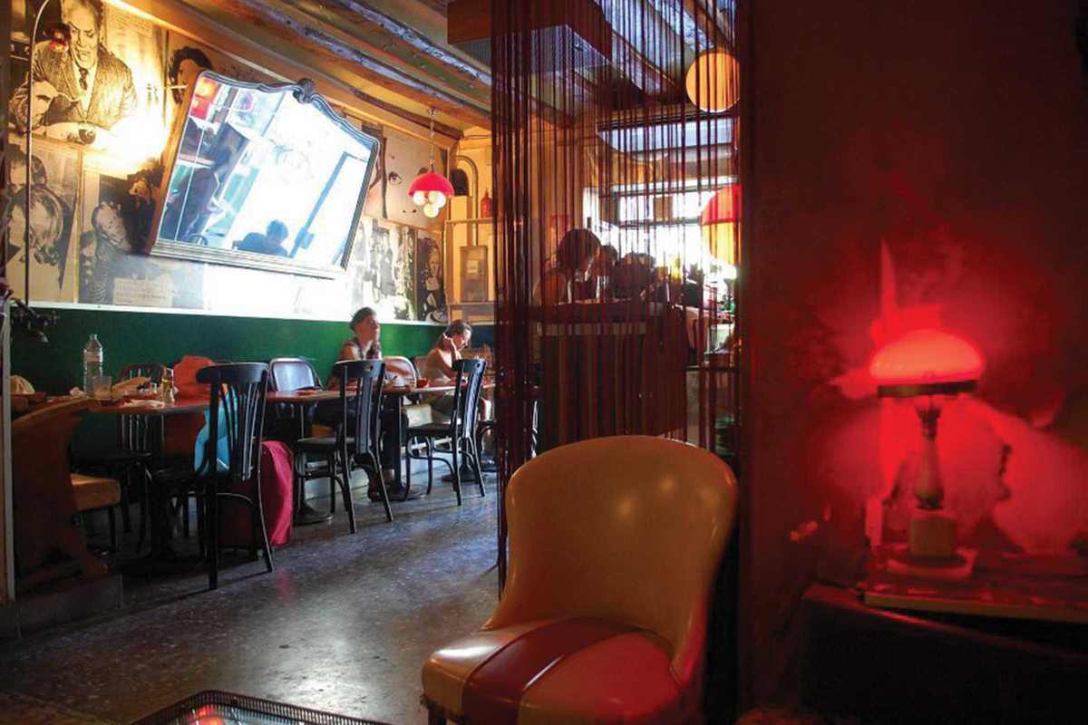 Madame Jasmine, Barcelona