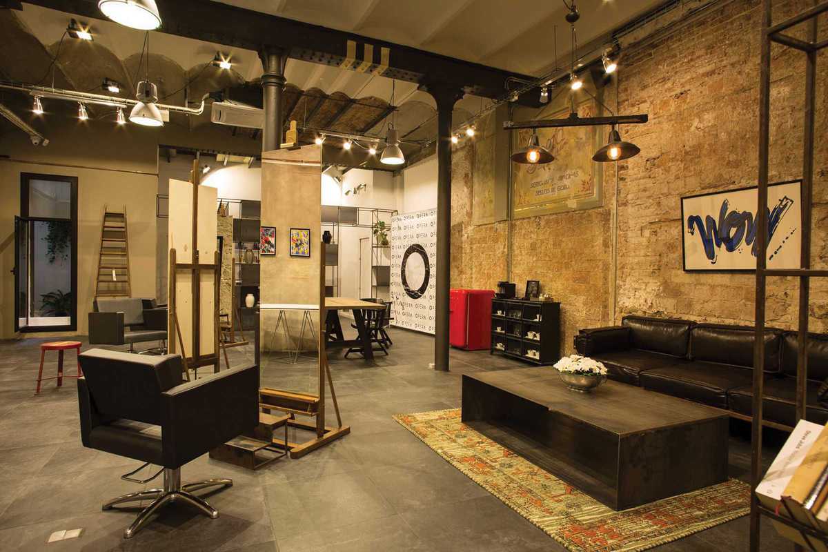 Opera Lounge