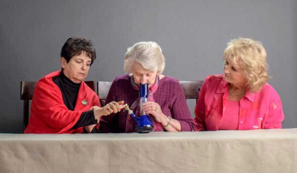 grandmas-smoking-weed-for-the-first-time