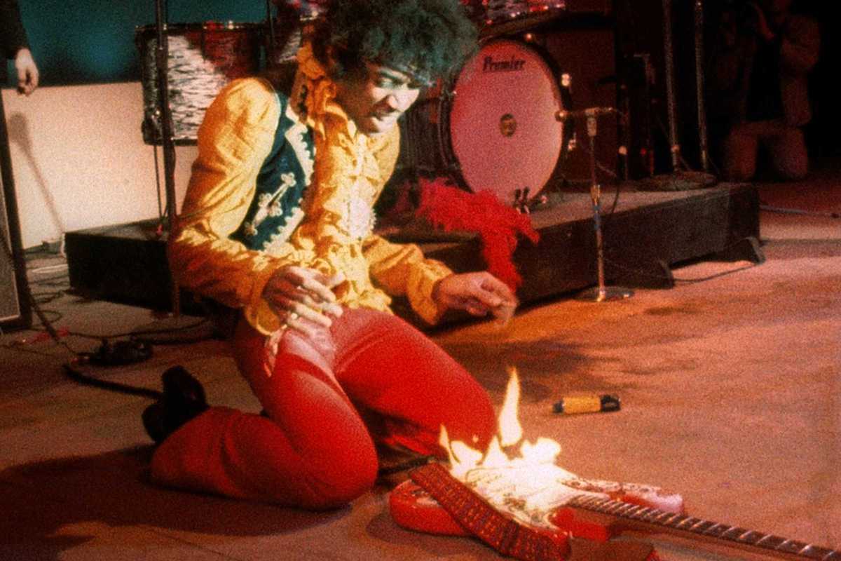 monterey-pop-jimi-hendrix