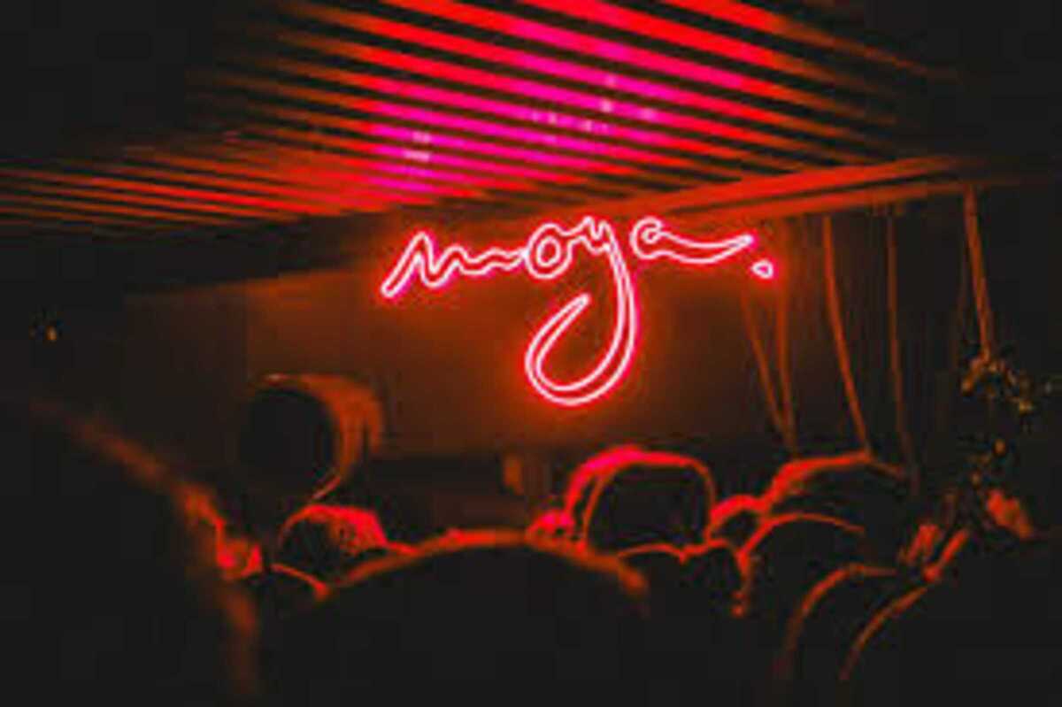moya-25