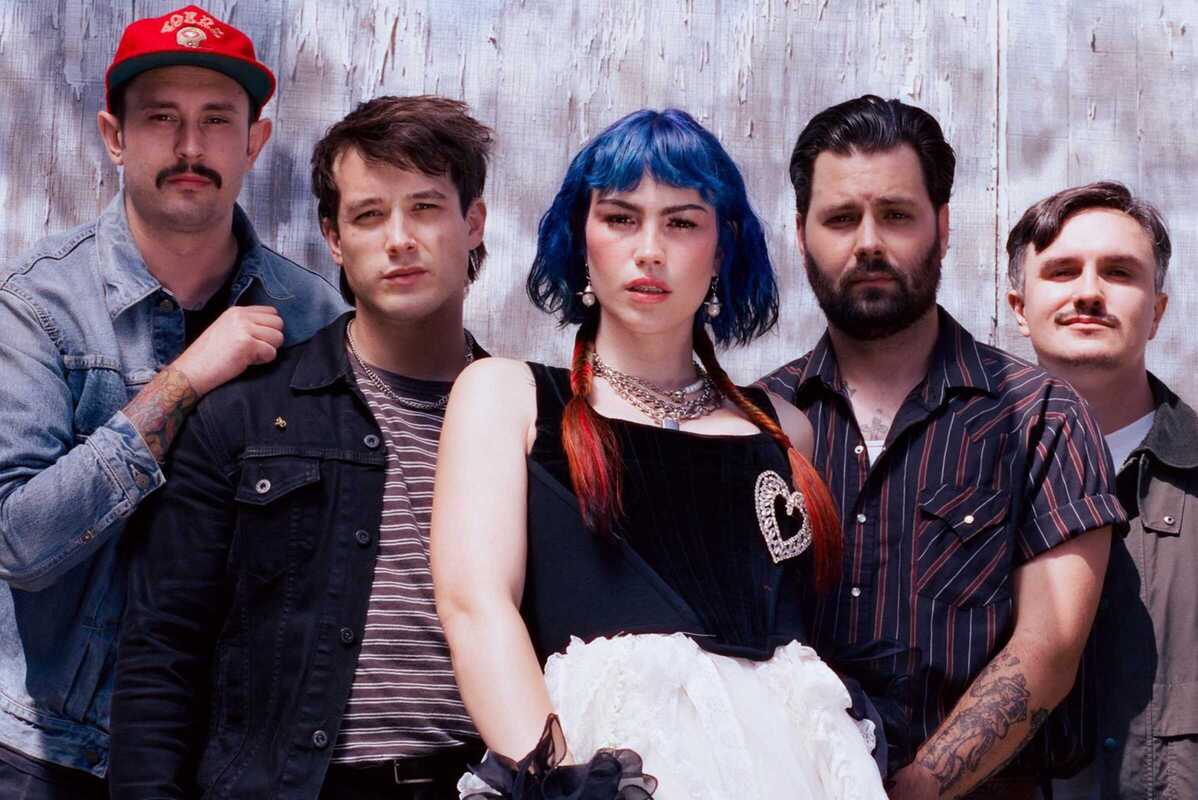 scowl-25